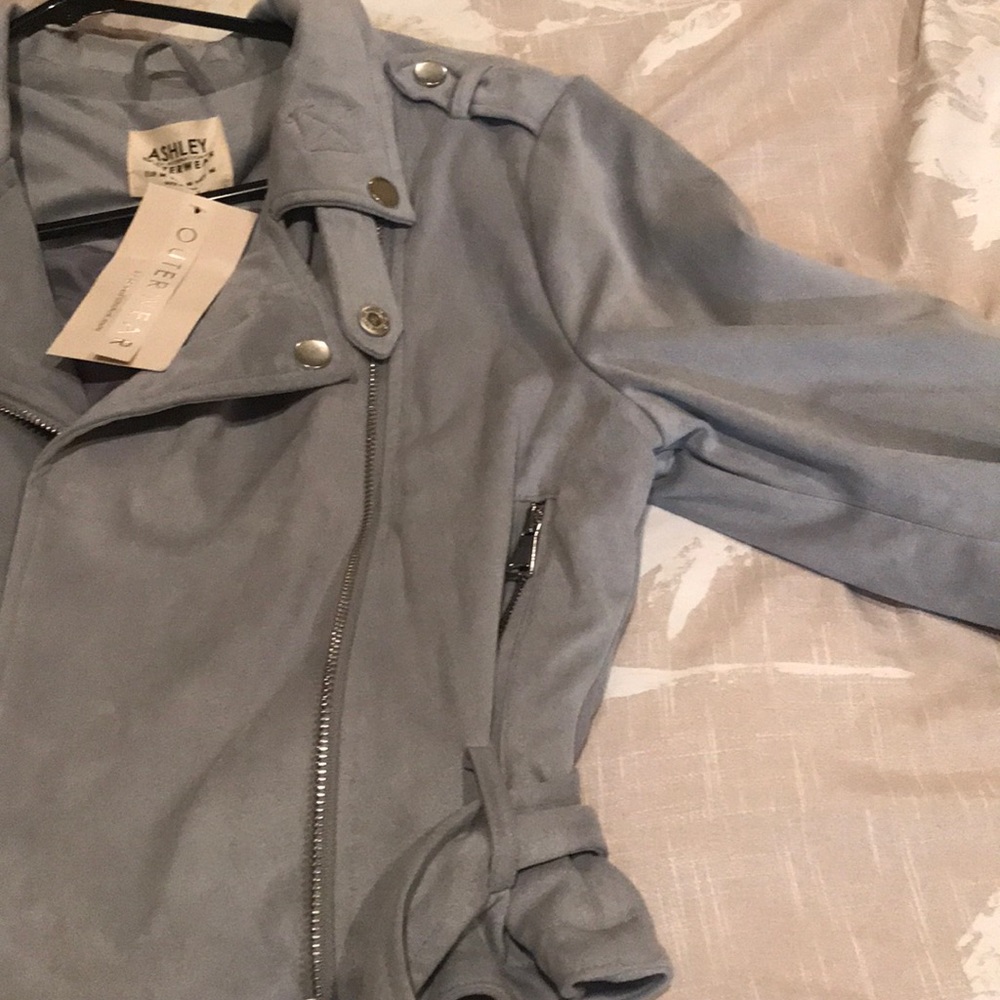 Cute jacket - Picture 3 of 3